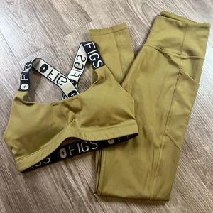 FIGS matching sports bra & leggings